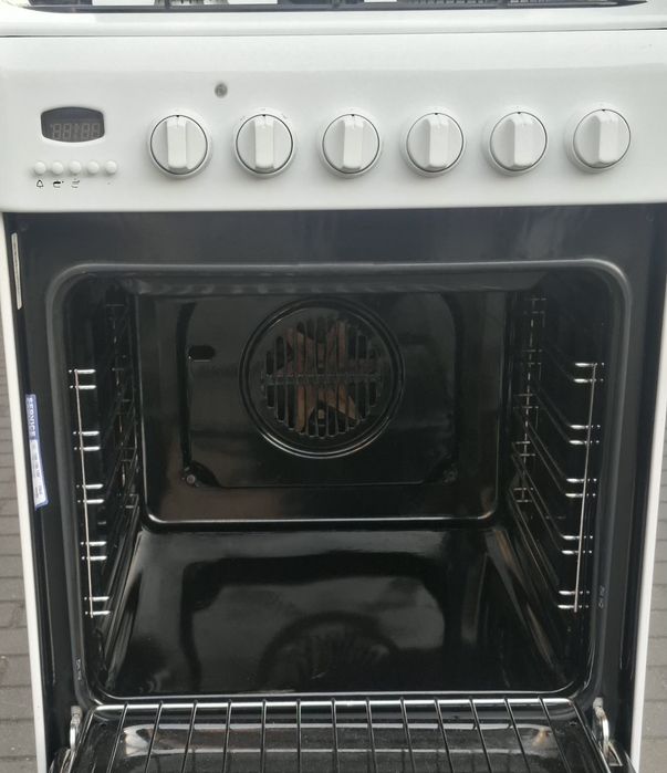 Kuchenka Indesit z transportem,Gwarancja
