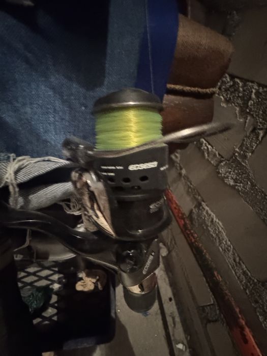 Wedka z kolowrotkiem