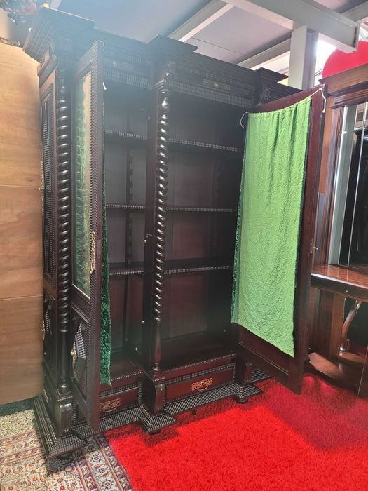 Fantástico livreiro antigo em madeira maciça - óptimo estado e quali