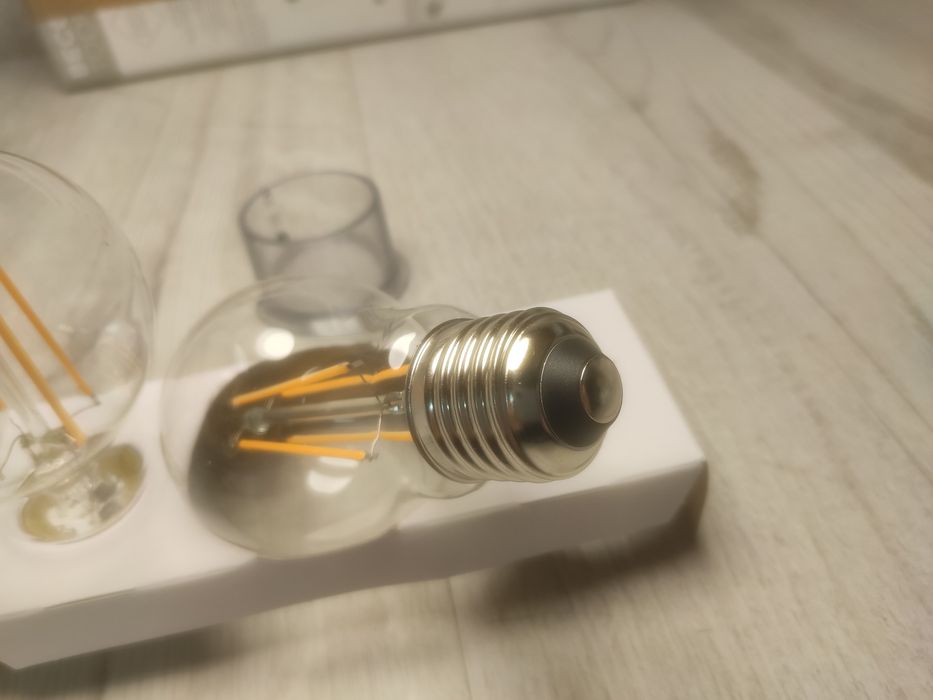 Żarówka 2 sztuki E27 7,5 W 1055 lm Ciepła biel Osram