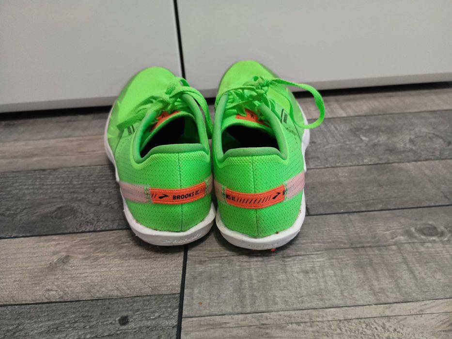 Kolce do biegania Brooks unisex rozmiar 41