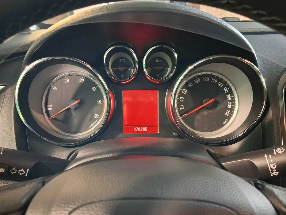 Opel Astra Sports Tourer 1.3 CDTI Cosmo - Muito Bem Equipada!