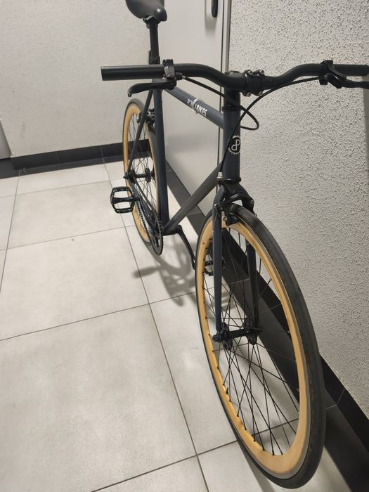 Polka Bikes ( Flip Flop )