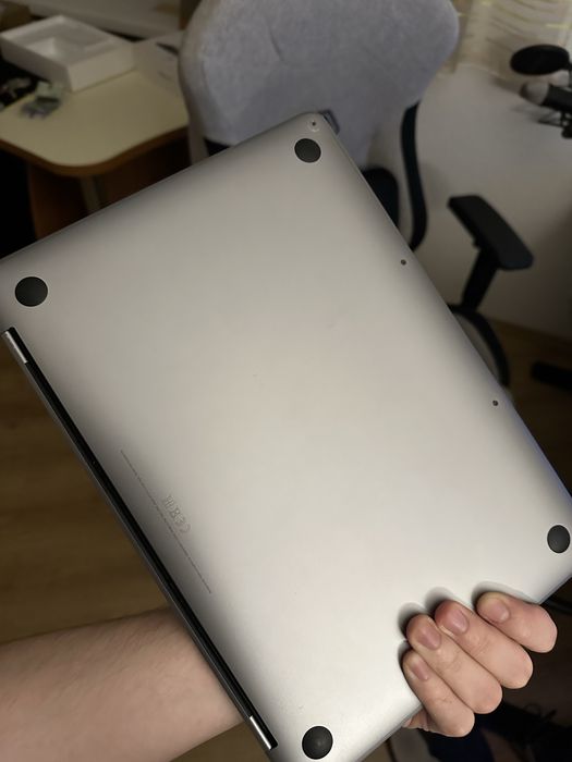 Macbook Pro 2017 i5 13 дюймів