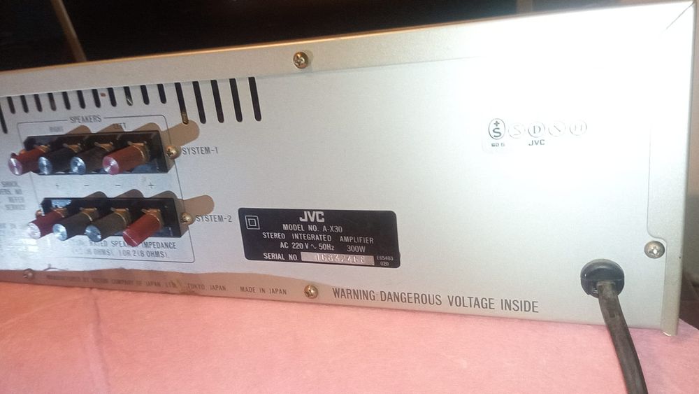 Amplificador integrado JVC mod AX30