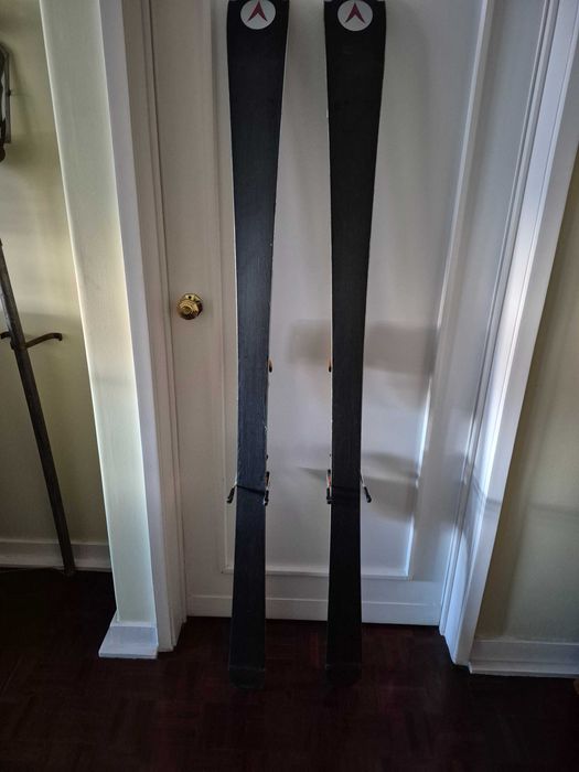 Skis neve Dinastar Contact 10 165cm