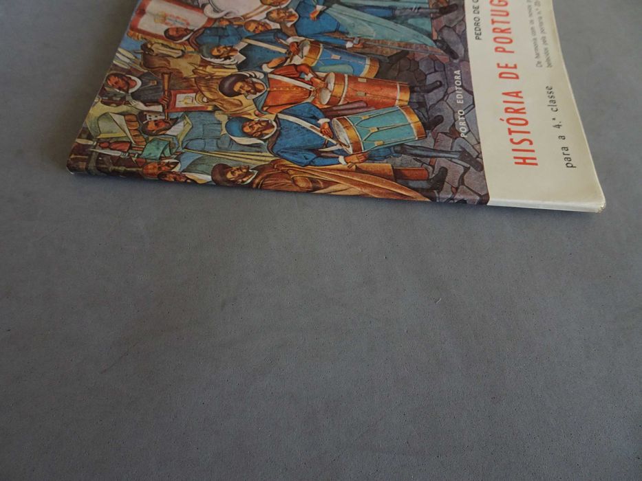 Livro Pedro de Carvalho História de Portugal para a 4ª classe 1968