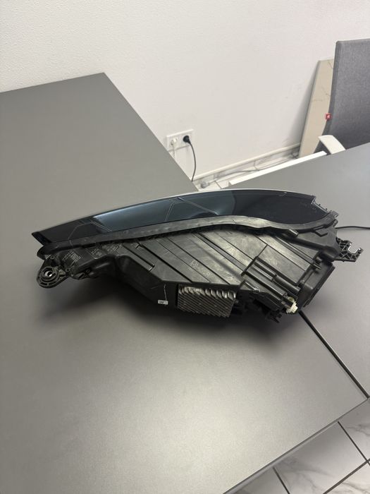Права фара Audi Q5 80a 2021-2022-2023-2024 Full Led USA