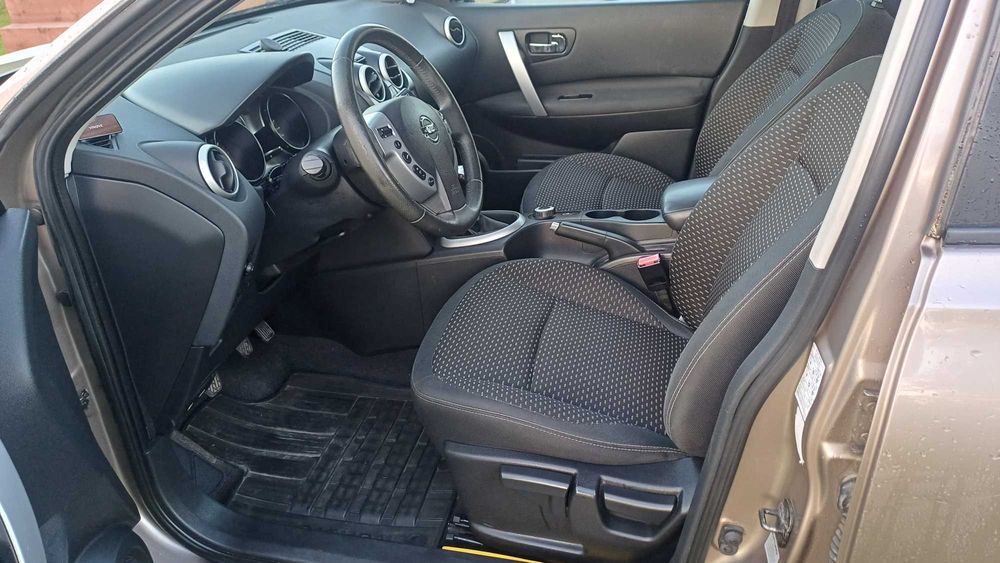Nissan qashqai AWD 2.0 benzyna