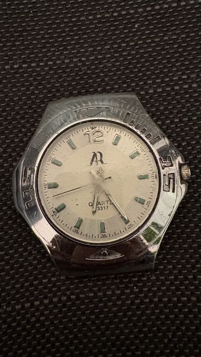 Zegarek AR H3317 IN HAND TOMORROW BETTER stan dobry sprawny