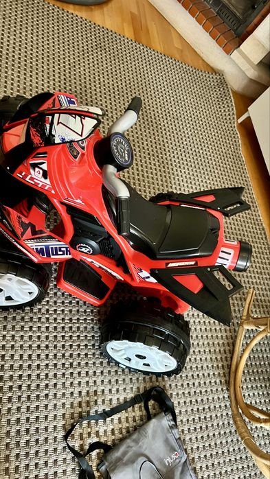 Mota quadriciclo Injusa The Beast 12V - impecavel com garantia