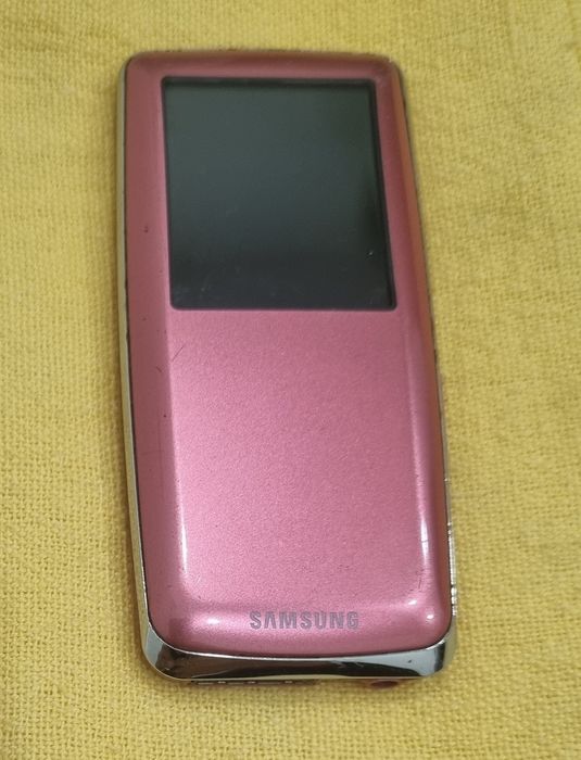 MP4 Samsung falta Carregador