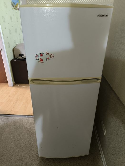 Холодильник samsung