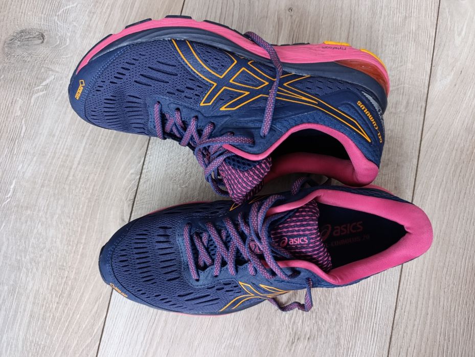 Buty damskie Asics Gel Cumulus 40