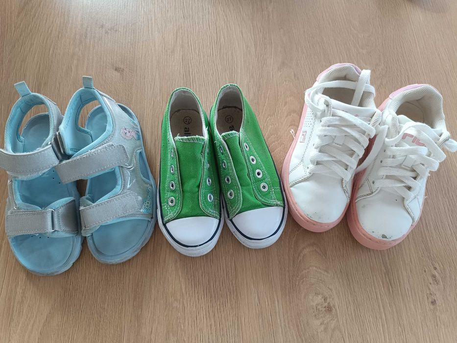 Adidasy, trampki, sandały, rozmiar 28