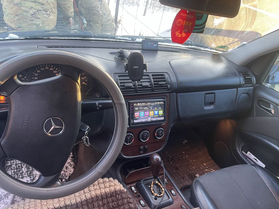 Продам мерседес ML  270