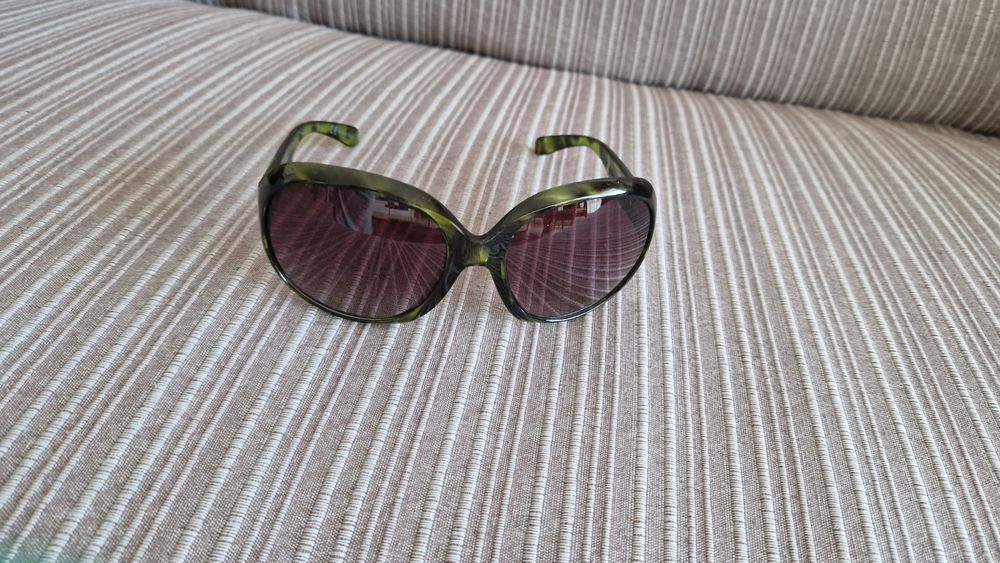 Óculos de Sol tartaruga verdes novos
