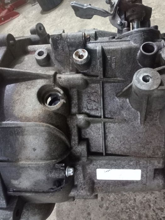 Продам кпп F23 до автомобіля опель вектра с з двигуном 2.2 бензин