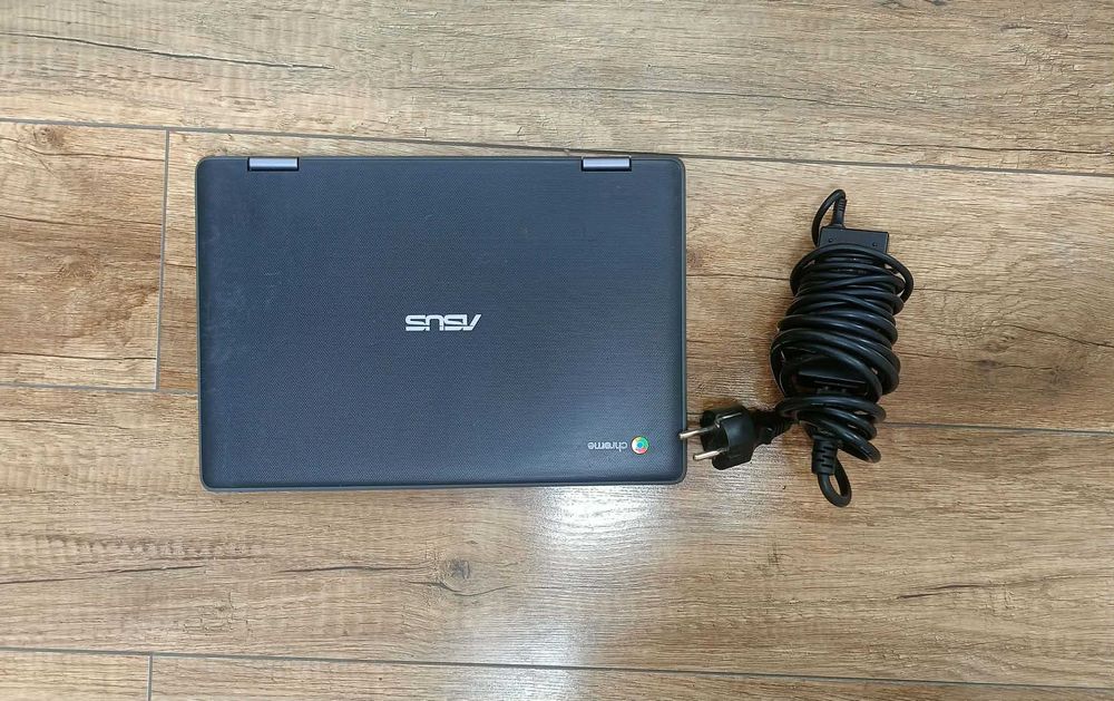 Chromebook ASUS C214M (ekran nie odpala się, sprawny)