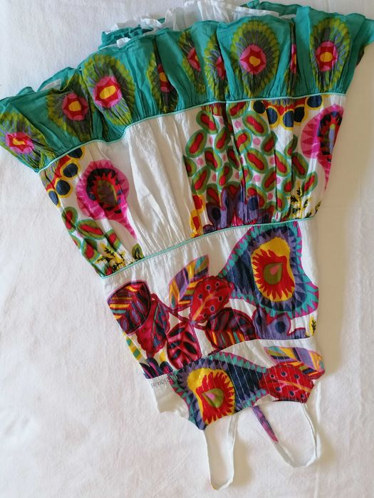 Vestido menina DESIGUAL