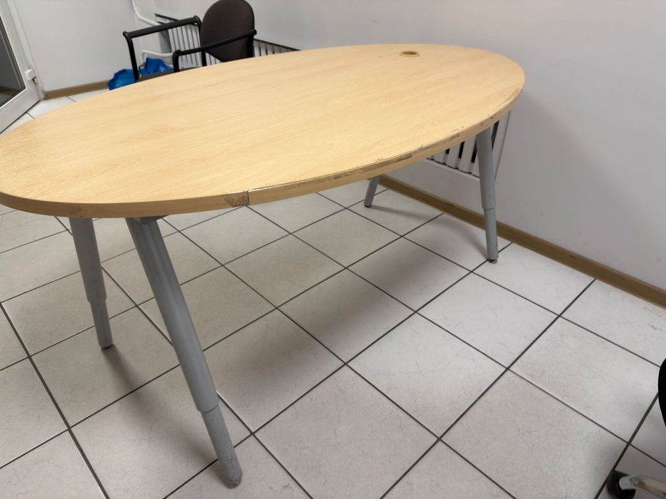 Biurko porządna konstrukcja