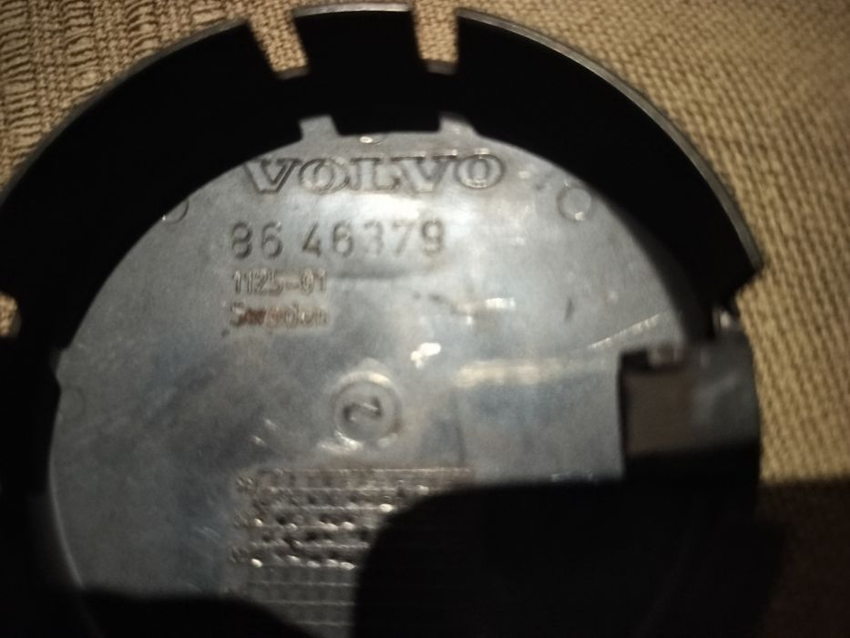 2 tampas 65mm centro jante Volvo