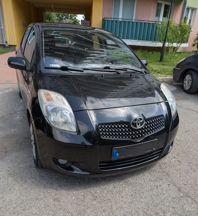 Toyota Yaris stan bardzo dobry