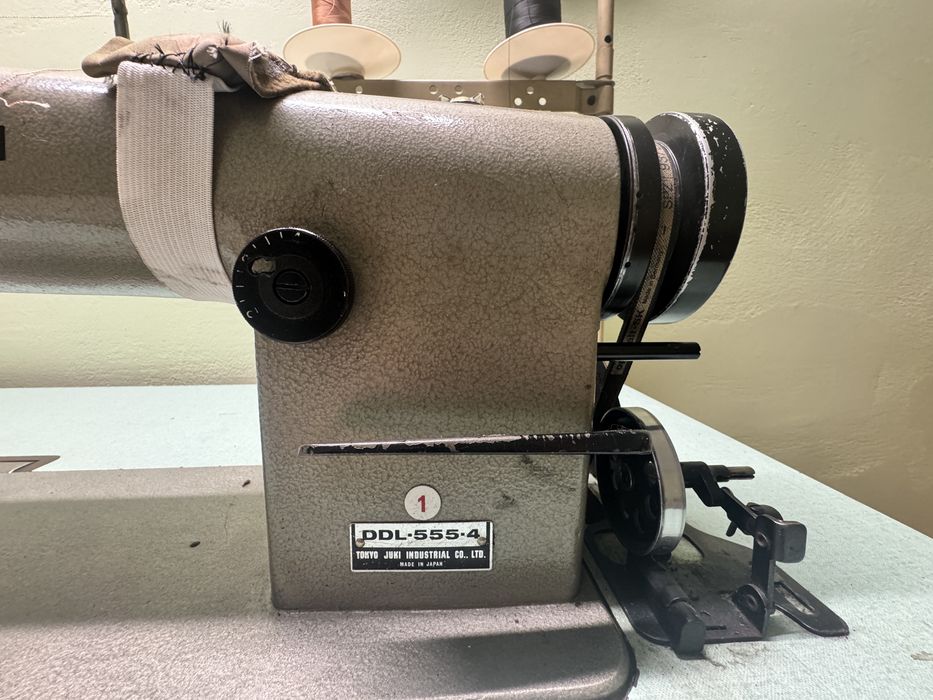 Maszyna do szycia przemysłowa Juki