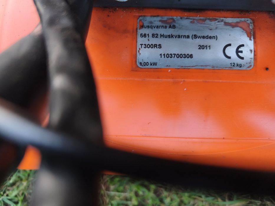 Husgvaarna T300 RS