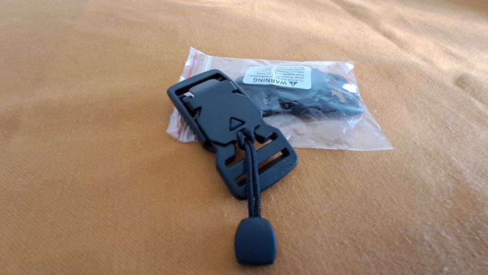 2 fechos/fivelas/magnéticos. Novos