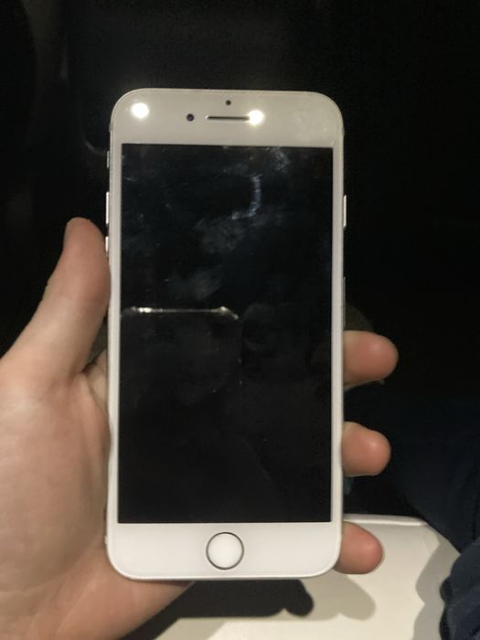 iPhone 7   32 ГБ