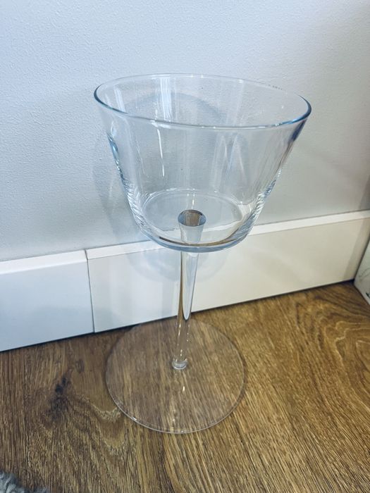 Duzy kielich kieliszek swiecznik na swiece szklany