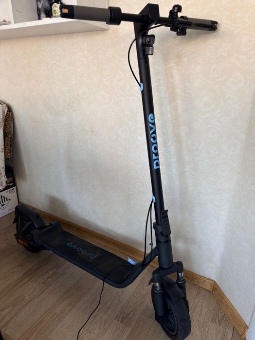 Електросамокат PROOVE Model City Pulse 350W Black/Blue