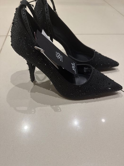 Piękne czarne błyszczące buty Szpilki Nowe rozmiar 39
