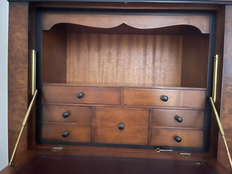 Excrivaninha camiseiro