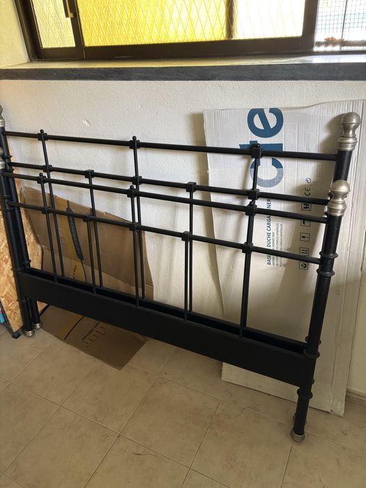 Cama em ótimo estado  - para desocupar