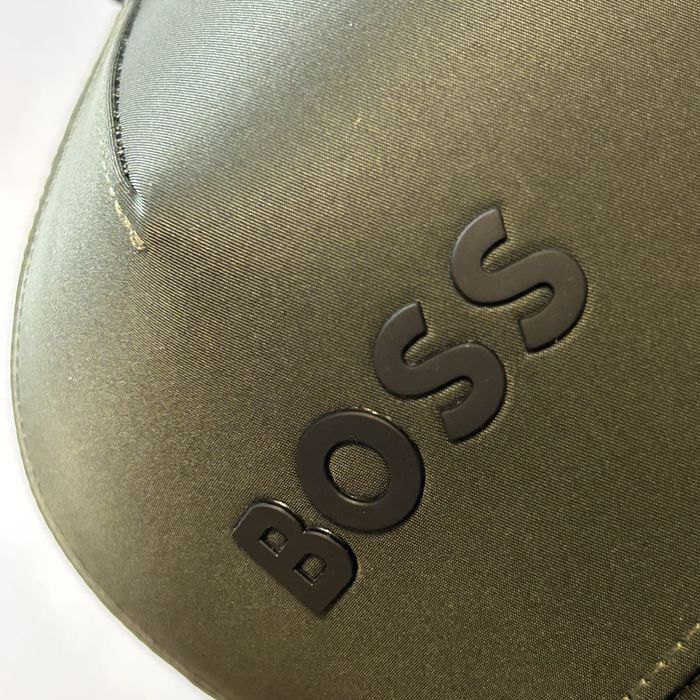 Кепка Boss хакі нова