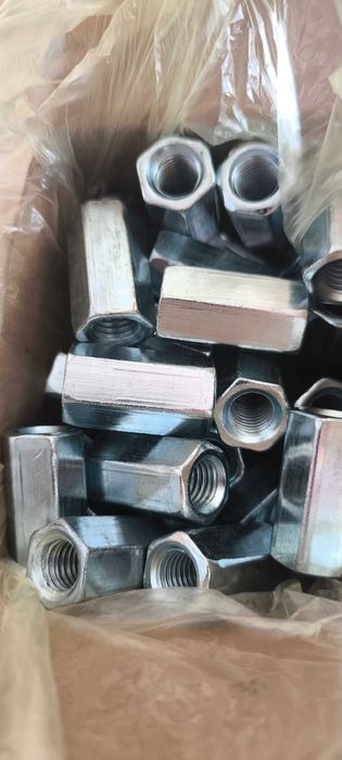 Гайка з'єднувальна м12 зрощувальна для стикування подовжувач