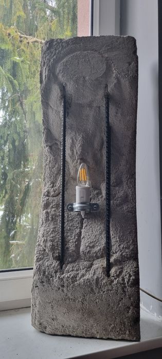 Lampa z betonu betonowa loftowa