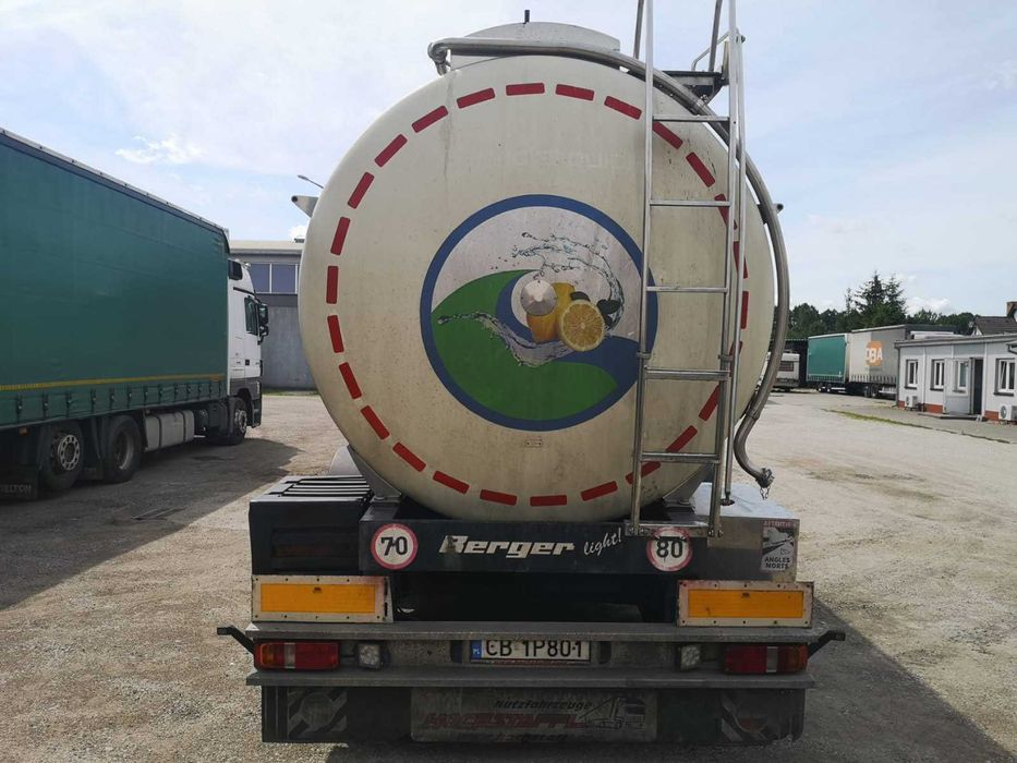 Cysterna spożywcza Berger Santi