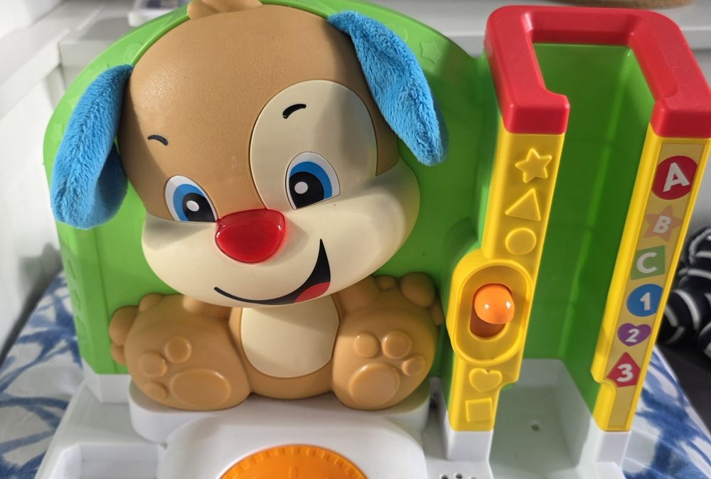 Fisher price Stacja szczeniaczka i 8 klocków