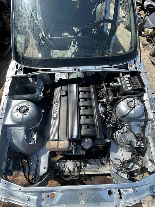 BMW E34 M50b25  525ix
