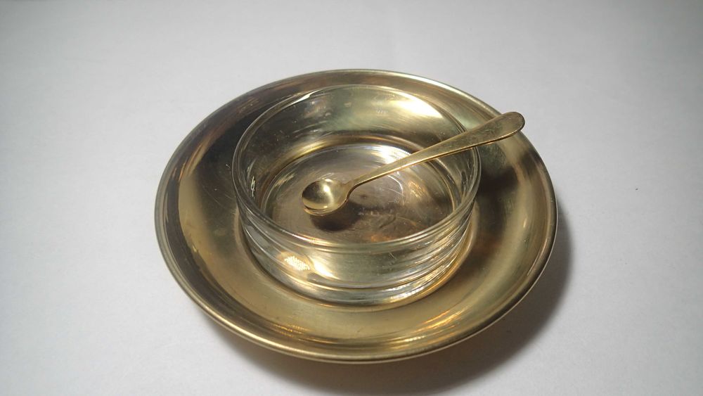 Especieiro em vidro e latão