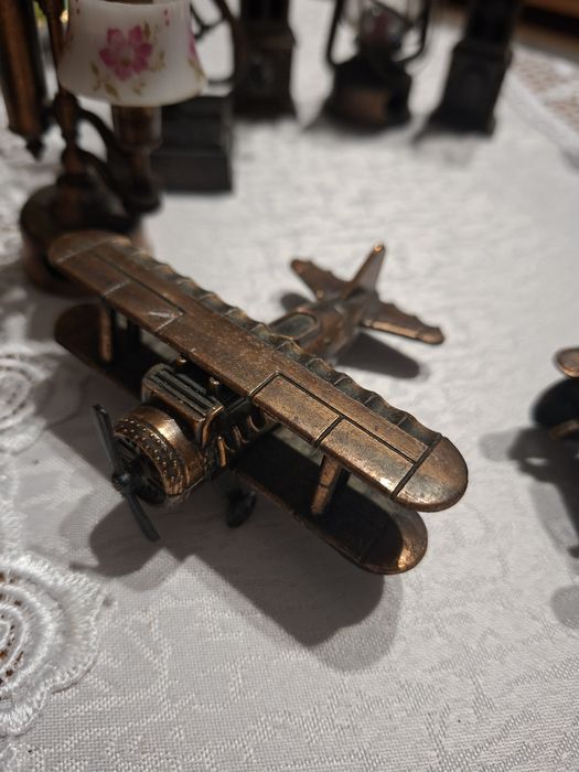 Kolekcja 12 sztuk metalowych strugaczek