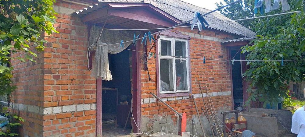 Продаж будинку в передмісті
