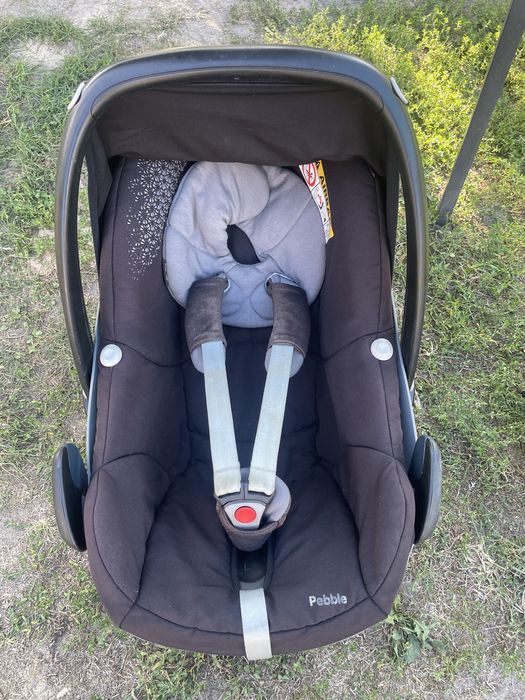 Fotelik samochodowy Maxi Cosi Pebble z bazą