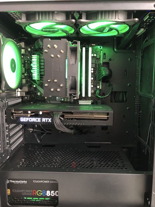 Ігровий компʼютер: RTX 3070; Ryzen 7 3700X; 32 GB DDR4 (3600 MHz); m2 SSD 1тб