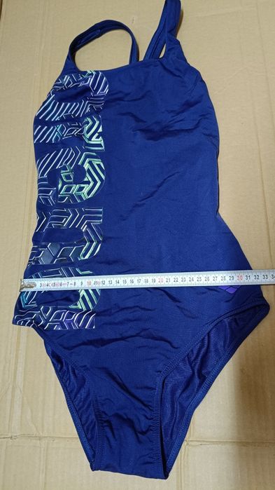 ARENA Jednoczęściowy strój kąpielowy rozm.UK36