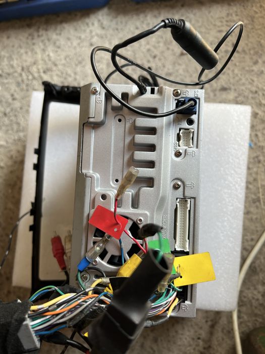 Штатна магнітола Mitsubishi Pajero Wagon 4