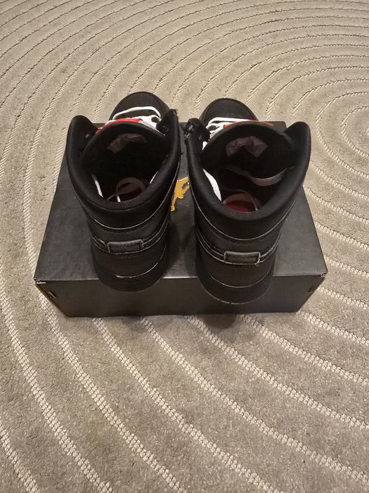 Buty Nike Air Jordan 1 Mid BG (GS) • 37.5 •